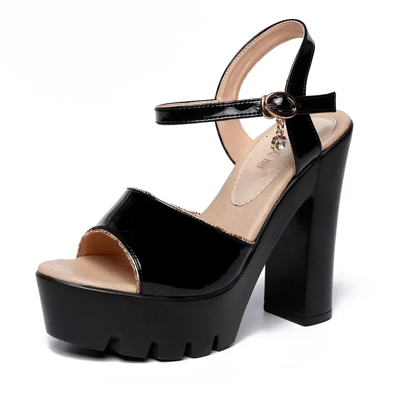 Sandales en cuir verni à fond  - Building Blocks avis et prix